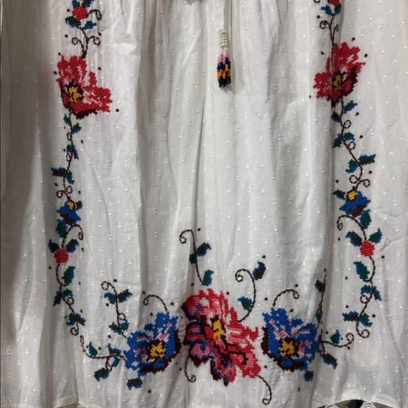 🌴Farm Rio Macaw 🦜 Cross Stitch Embroidered maxi midi Dress Off-White Size M NWT - Picture 8 of 12